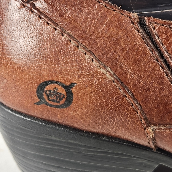 BORN Women's Rissa Ankle Booties Size 9 Brown Leather Western Heel Slip On - Picture 4 of 13